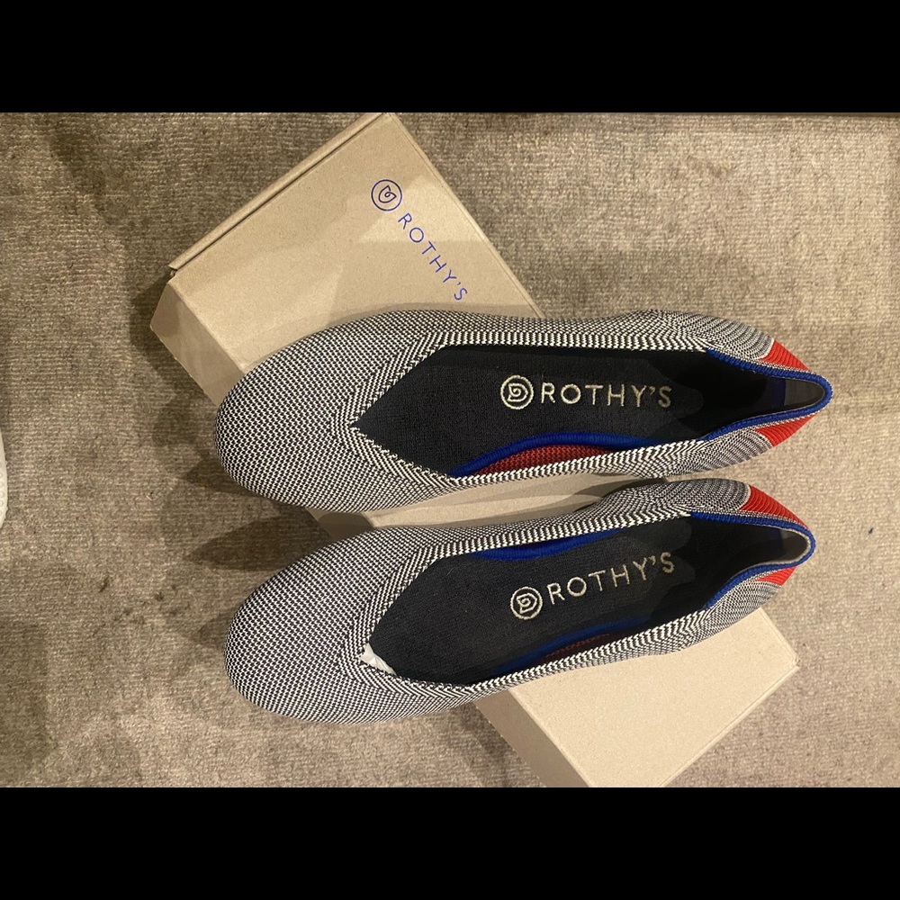 Rothy’s 8.5 Cherry Ribbon Stripe flat